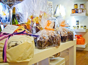 colombe e dolci al cioccolato